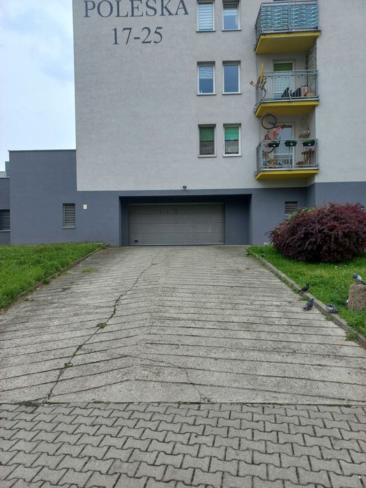 Miejsce postojowe ul. Poleska 17-25