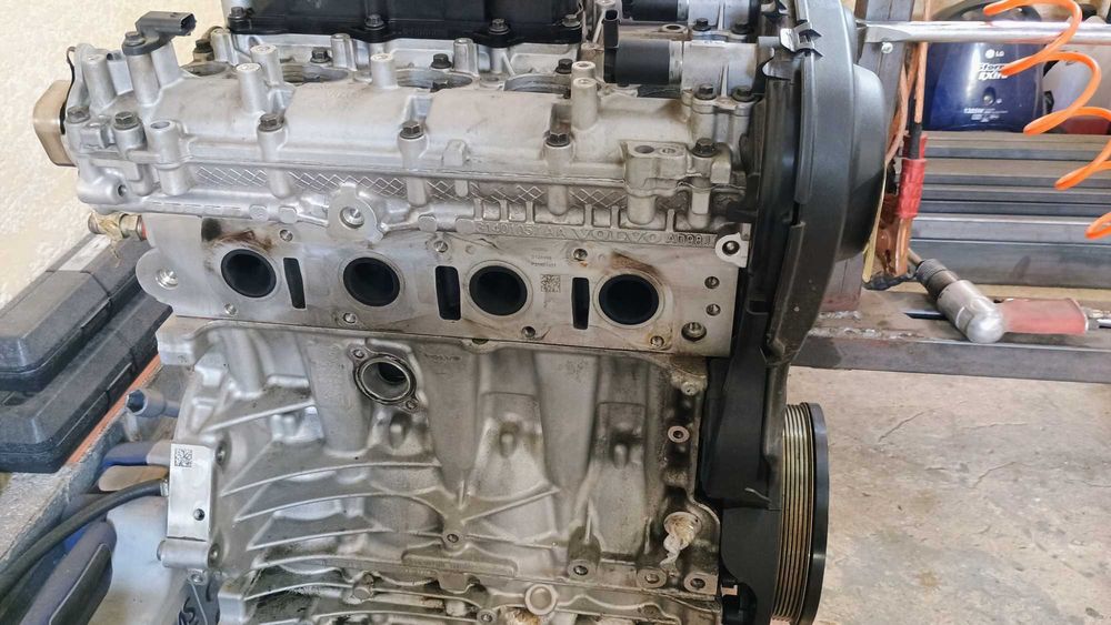 Двигун Вольво XC60 B4204T11 2л