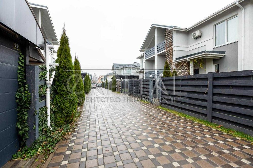 Сучасний дуплекс із якісним ремонтом в Гатному Газовий котел Генератор