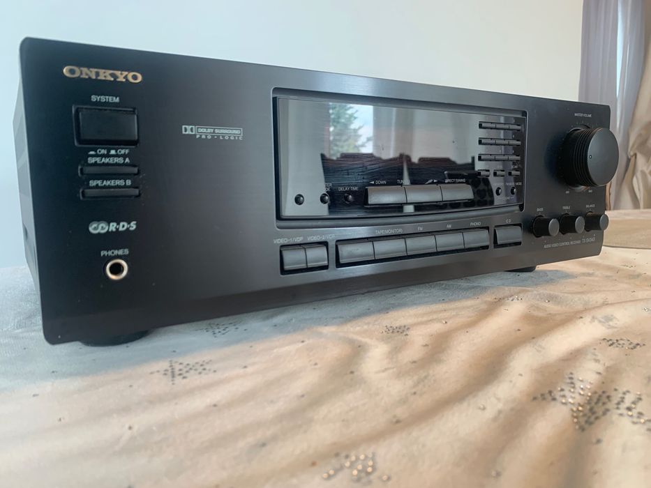 Aplituner AV Onkyo TX-SV343