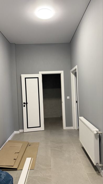 Продаж 2к квартири з ремонтом без мебелі ЖК Сенк є гардероб | Центр