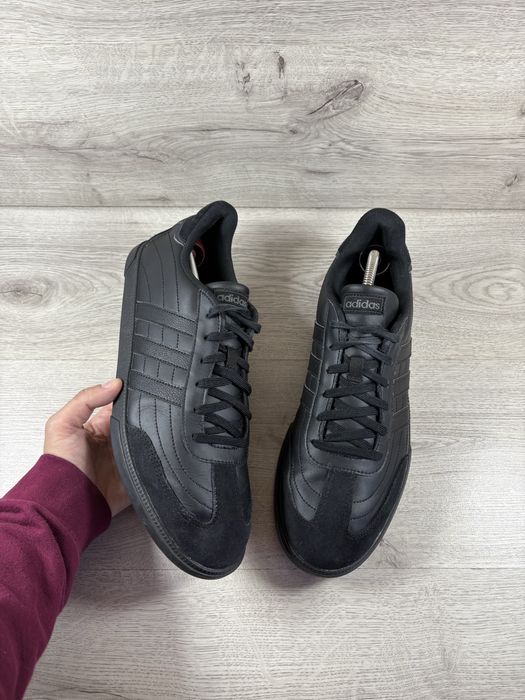 Adidas чоловічі кросівки 46 розмір