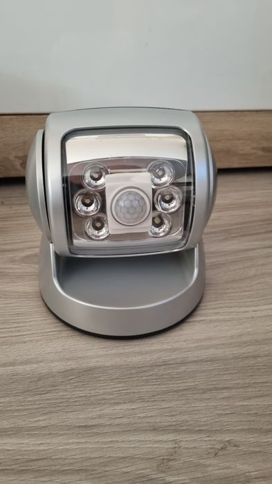 Lampy ledowe na baterie  NOWE!