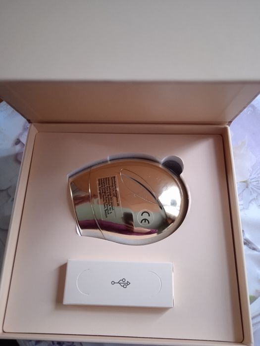 Масажер для обличчя