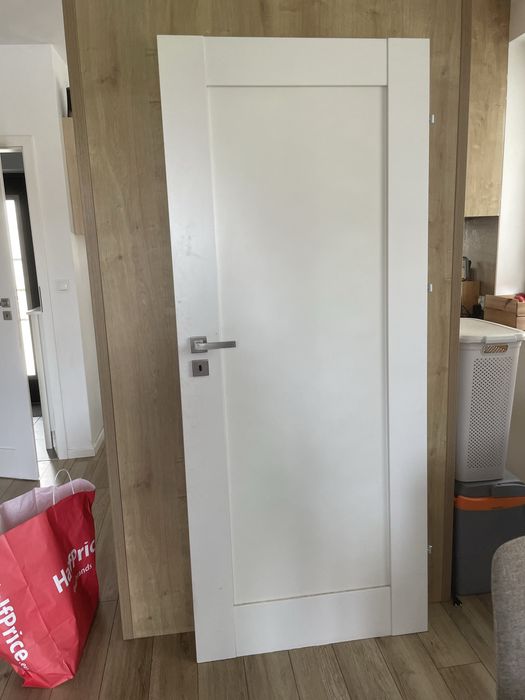Drzwi z lustrem 84,5 cm prawe