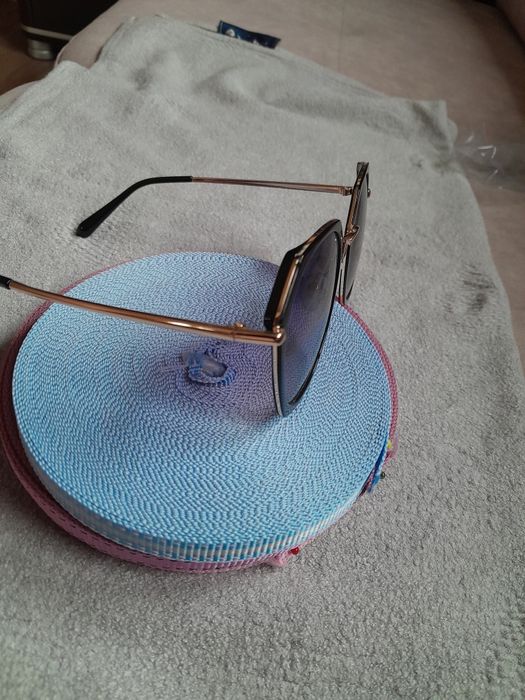 Nowe z metką okulary przeciw słoneczne