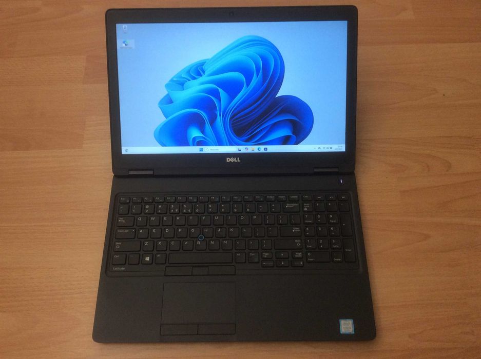 DELL Latitude 5580/i5 4x2,5GHz/15,6''/8GB DDR4/SSD256GB/Bat3h/Win11Pro