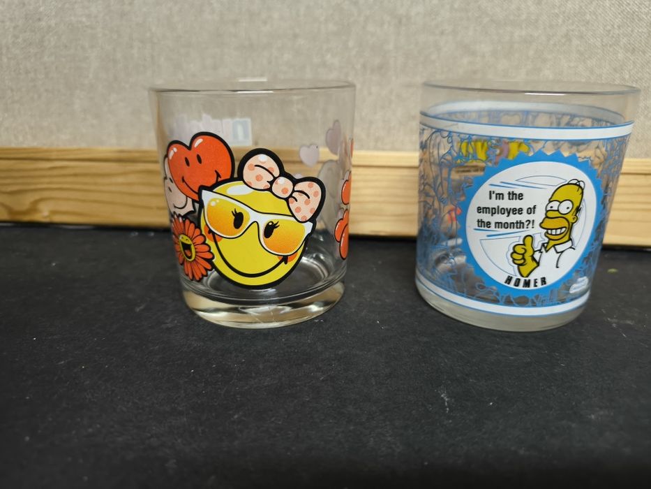 Copos Nutella Smiley World e Simpsons
Conjunto de dois copos infantis