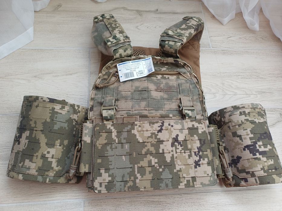 Плитоноска закритого типу