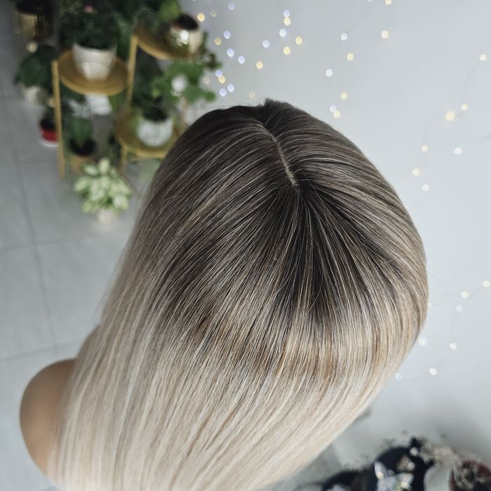 Tupet topper z grzywką beżowy blond 3D z odrostem Wiola 50 cm