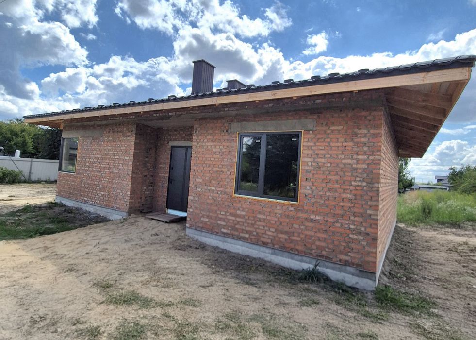 Будинок 97 кв Тарасове, вул. Центральна