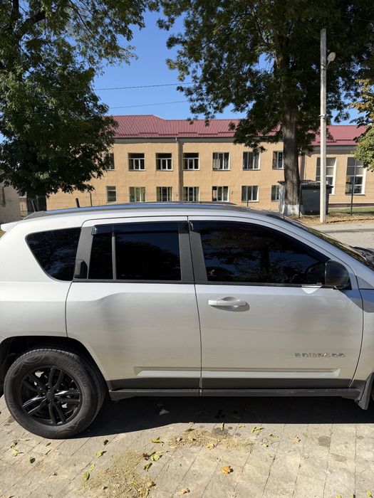 Jeep compass 2012