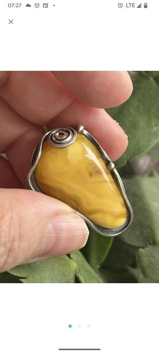 Неймовірний срібний перстень з натуральним пейзажним бурштином