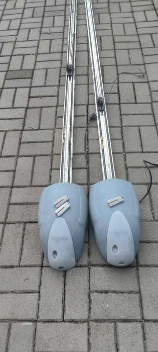 Sprzedam krajżege i napędy do bramy garażowej.