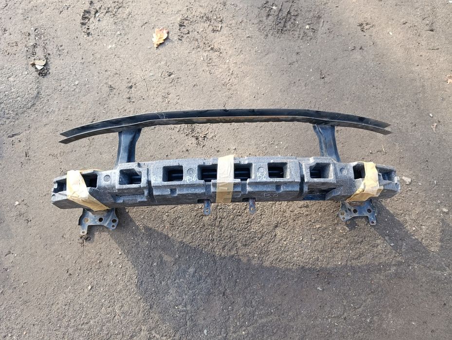 Передня панель телевізор Пасат Б6 VW Passat B6