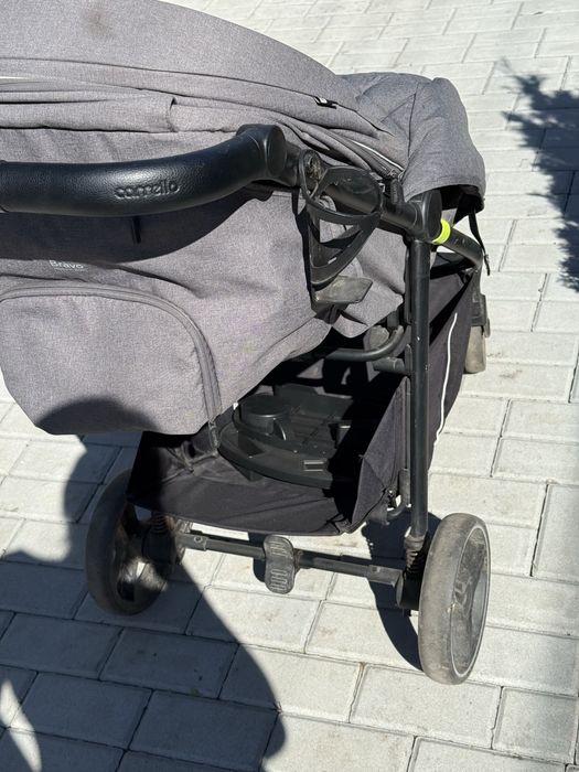Прогулянковий візочок CARRELLO Bravo