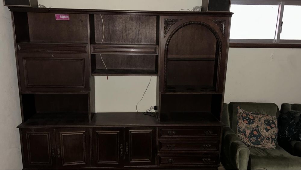 Armario de sala vintage de madeira