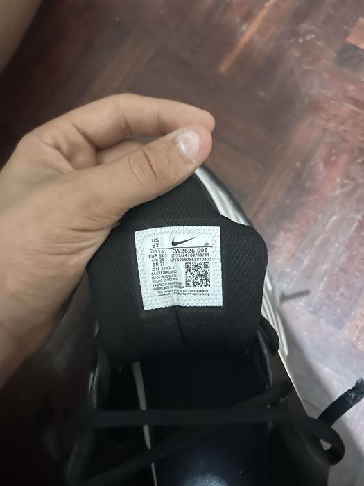 Nike shox r4 vermelhas