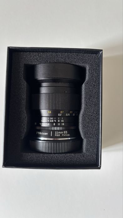 Objetiva TTARTISAN 11mm 2.8 RF
