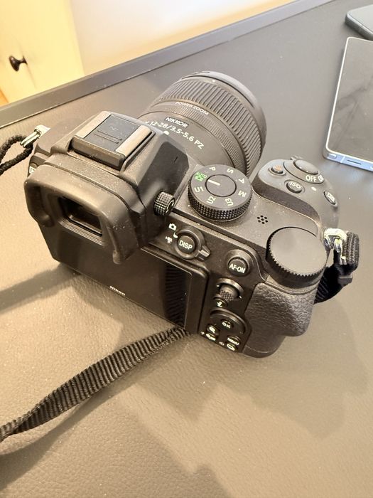 NIKON Z5 Czarny - mały przebieg (~1000 zdjęć)