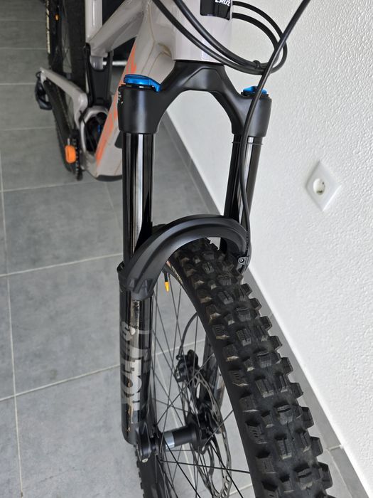 Bicicleta Enduro Santa Cruz Nomad 2023 - Excelente Condição - Garantia