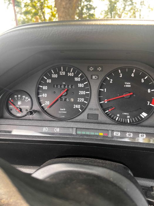 BMW E30 325i M-Technik 2