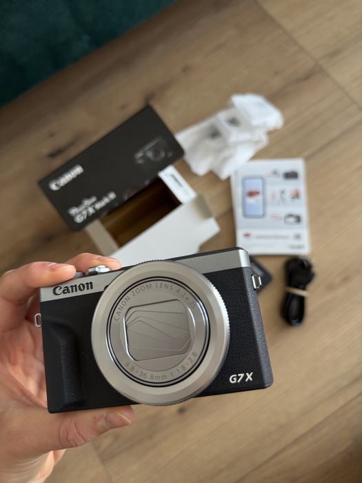 Canon g7x mark III НОВІ фотоапарат зі спалахом CANON G7X