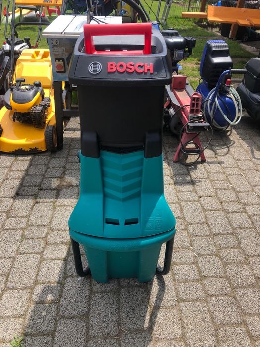 Rozdrabniacz galezi Bosch AXT 25D
