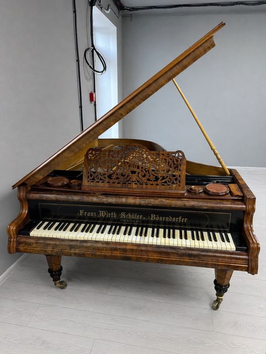 Продам старовинний антикварний рояль Franz Wirth Schüler u. Bösendorfer, Wien.