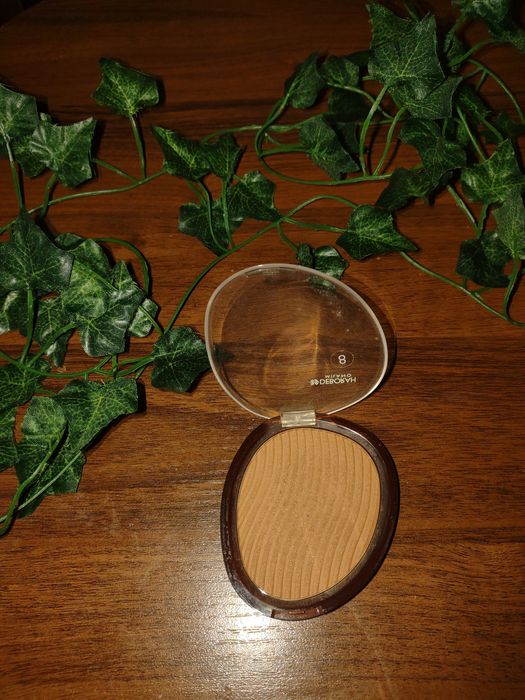 Super ! Bronzer  Deborah  puder  brązujący    Milano
