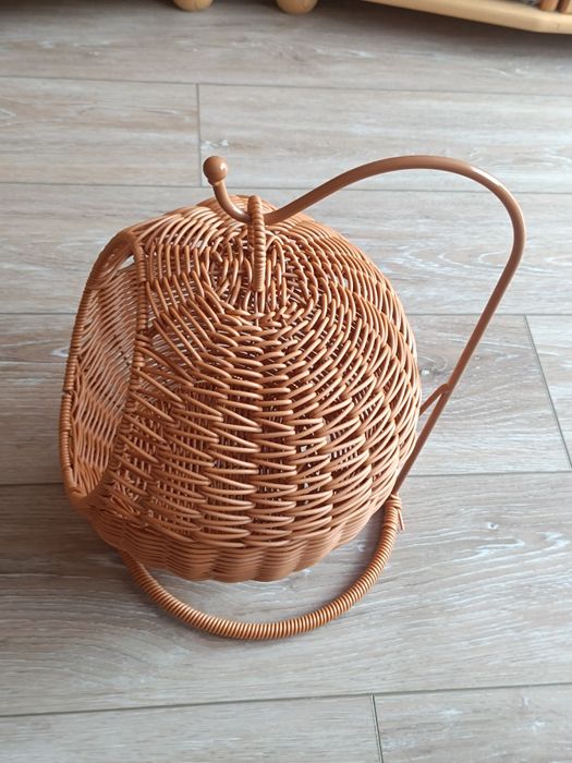 Hamak, legowisko, kokon dla kotka.