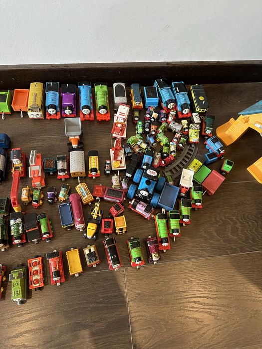 Tomek i przyjaciele megnesy trackmaster poterzny zestaw 180 wagonow