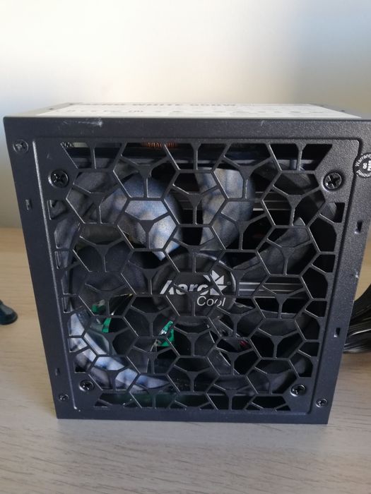Fonte de alimentação- Aero White 550w