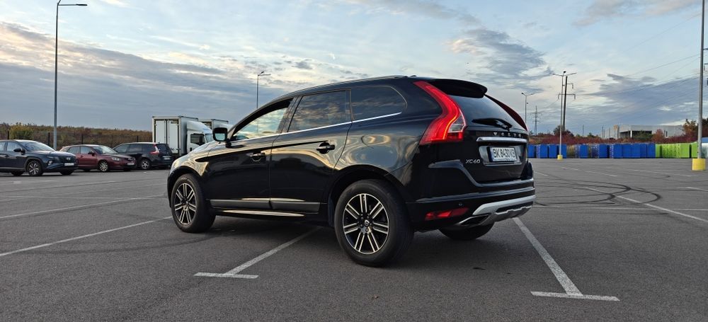Продам Volvo xc60  т5
