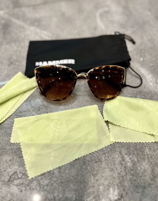 Okulary przeciwsłoneczne brązowe złote grube oprawki kocie oko