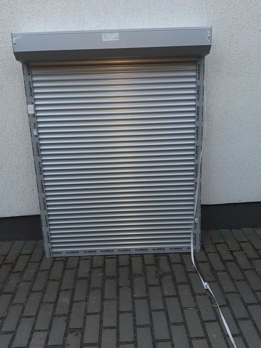 Roleta zewnętrzna srebrna 1220x1590