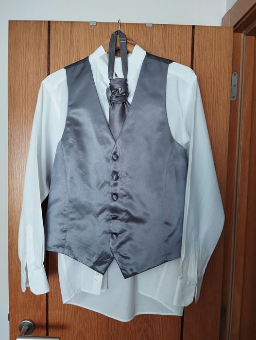 Fato/conjunto para noivo