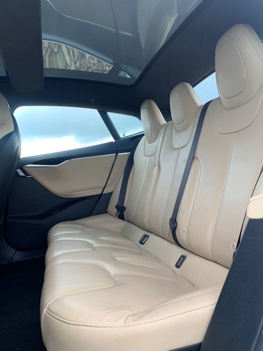 Продам Tesla model S