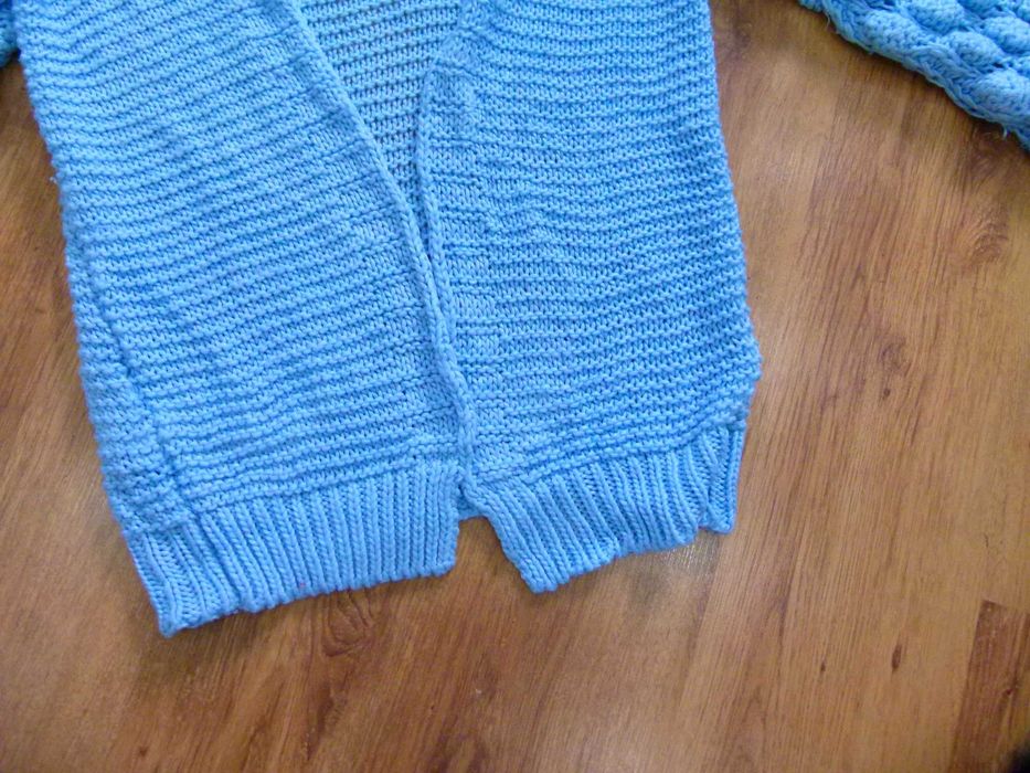 sweter kardigan niebieski pleciony gruby rozm około 38 M