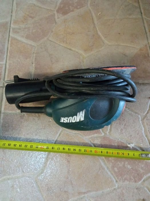 Lixadeira black and Decker pequena