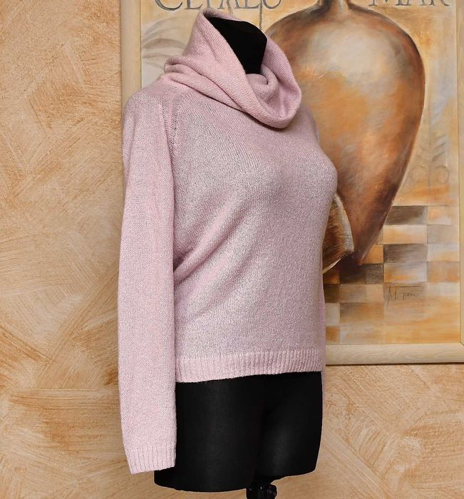 Różowy sweter z golfem Morris Lady rozm. L , 39% wełny