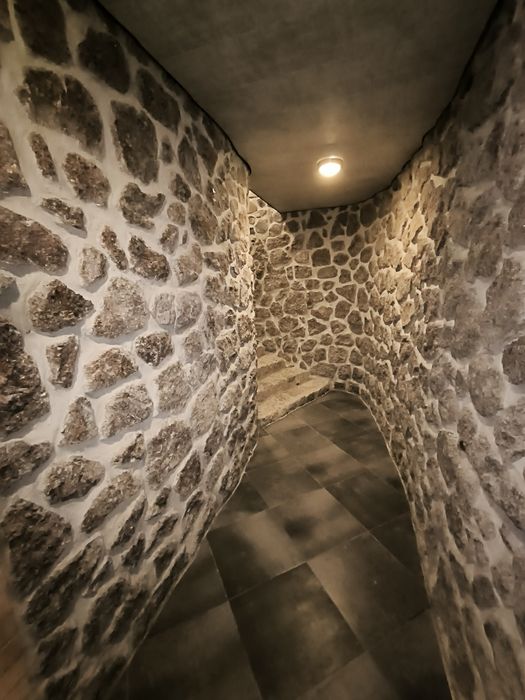 Оренда приміщення 80 кВ м  в Центрі міста вільного призначення