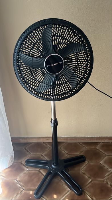 Ventoinha de pé Rowenta VU3110F3 (ainda com GARANTIA)