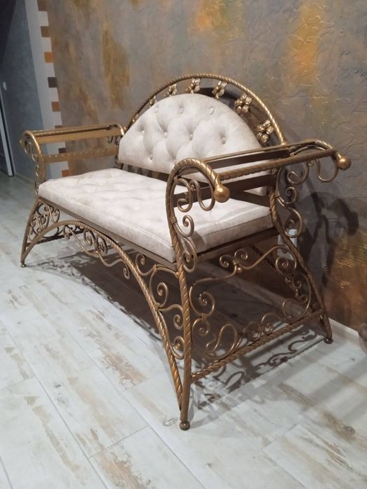 Кований диван банкетка