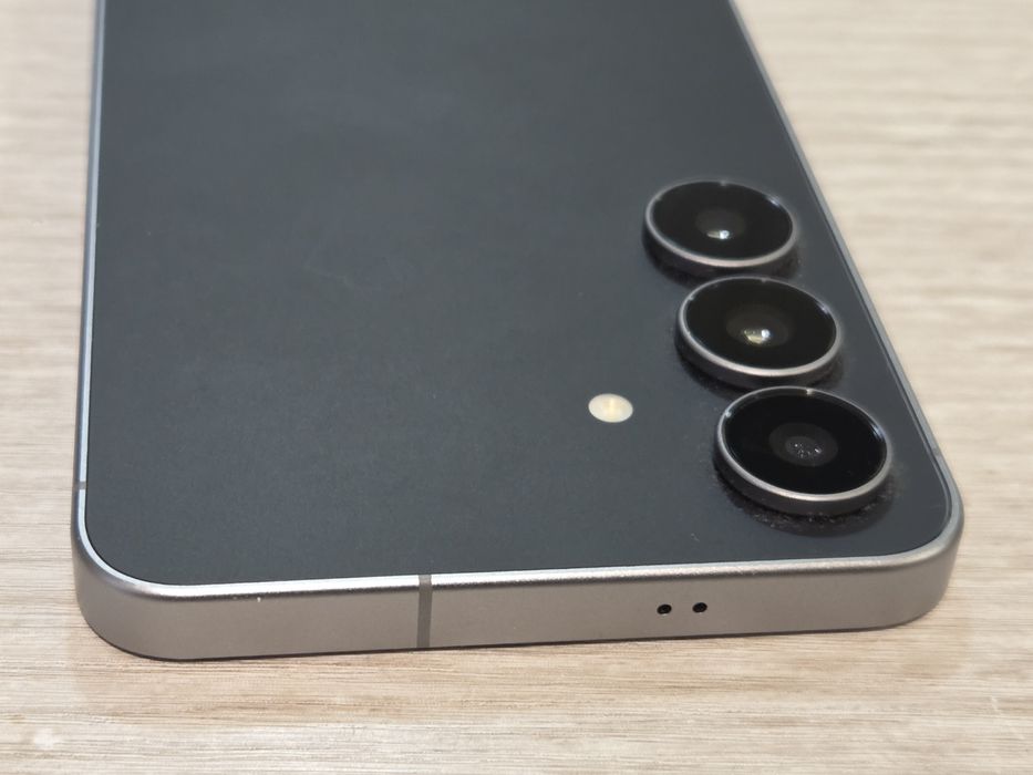 Samsung Galaxy S25FE  8/128