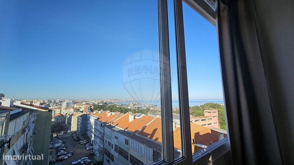 Apartamento T2 para venda — Laranjeiro E Feijó, Setúbal