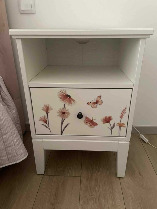 Mesa de Cabeceira Branca