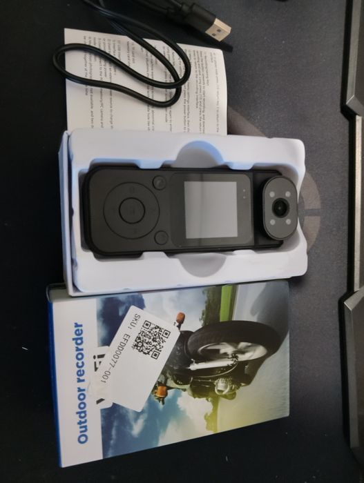 Câmera de corpo_filmar ao ar livre