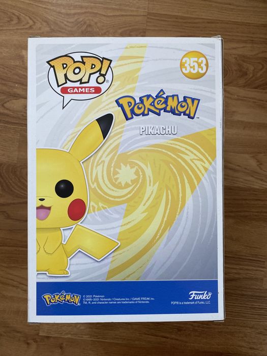 Funko Pokémon Pikachu Grande Prateado