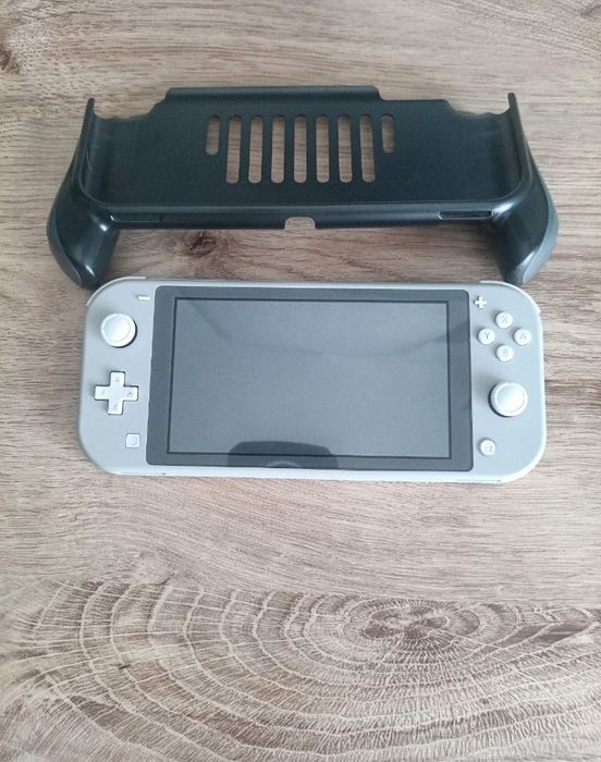 Nintendo Switch Lite + Acessórios | Capa Pokémon Nova